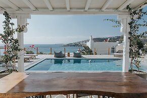 MyMykonos Villa