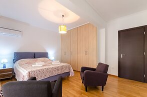 Taurus - Deluxe Apartment with Sea View