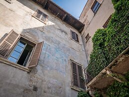 Bright Apartments Verona - Cattaneo Historical