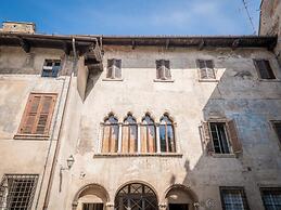 Bright Apartments Verona - Cattaneo Historical