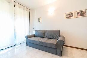 Bright Apartments Desenzano - Caravelle Pool