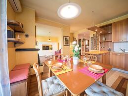 Bright Apartments Desenzano - Caravelle Pool