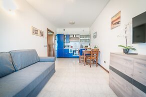 Bright Apartments Desenzano - Caravelle Pool