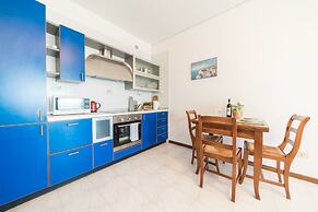 Bright Apartments Desenzano - Caravelle Pool