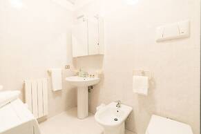 Bright Apartments Desenzano - Caravelle Pool