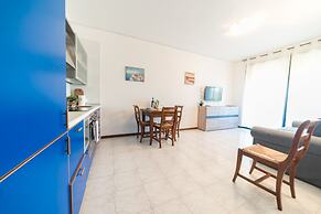 Bright Apartments Desenzano - Caravelle Pool