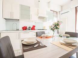Bright Apartments Desenzano - Gramsci City Centre