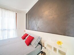 Bright Apartments Sirmione - Julia Giardino