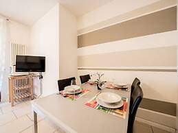 Bright Apartments Sirmione - Julia Giardino