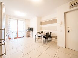 Bright Apartments Sirmione - Julia Giardino