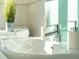 Bright Apartments Sirmione - Julia Giardino