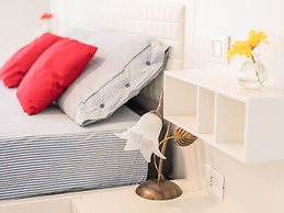 Bright Apartments Sirmione - Julia Giardino