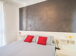 Bright Apartments Sirmione - Julia Giardino