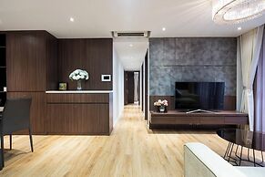 The Milky Way River Gate Apartment