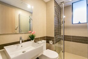 The Milky Way River Gate Apartment