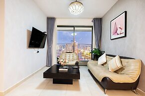 The Milky Way River Gate Apartment