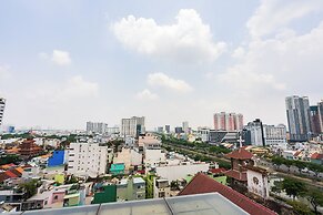 The Milky Way River Gate Apartment