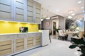 The Milky Way River Gate Apartment