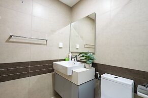 The Milky Way River Gate Apartment