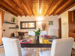 Bright Apartments Padenghe - Chateau Lake View