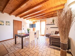 Bright Apartments Padenghe - Chateau Lake View