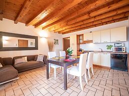 Bright Apartments Padenghe - Chateau Lake View