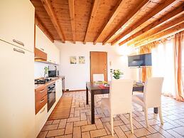 Bright Apartments Padenghe - Chateau Lake View