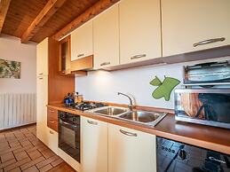 Bright Apartments Padenghe - Chateau Lake View