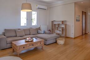 Rhea - Glyfada Sea View Apartment