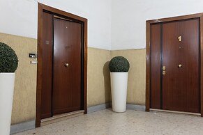 Vatican Plaza
