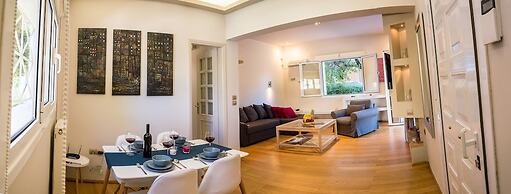 Glyfada  Aquarius Big Garden Villa