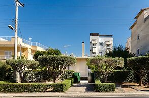 Glyfada  Aquarius Big Garden Villa