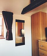 Notley House & The Coach House