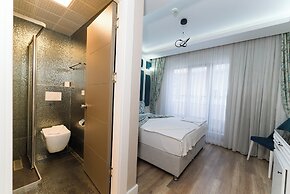 Mic Royal Hotel