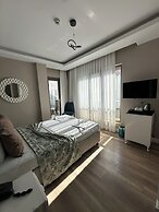 Mic Royal Hotel