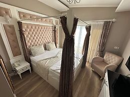 Mic Royal Hotel