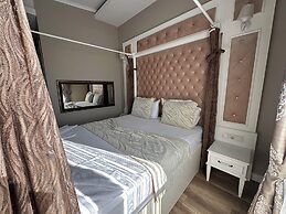Mic Royal Hotel