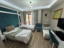 Mic Royal Hotel