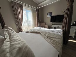 Mic Royal Hotel