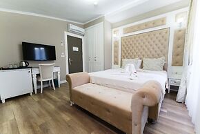 Mic Royal Hotel