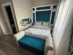 Mic Royal Hotel