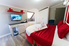 Mic Royal Hotel
