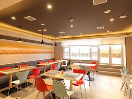 Ibis xi‘an small yanta hotel