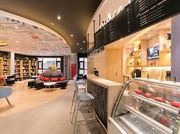 Ibis Xi'an Jianzhang Road Fengdong New Area Hotel