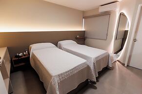 Tonello Business Hotel