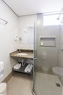 Tonello Business Hotel