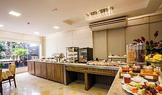 Tonello Business Hotel