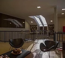 Tonello Business Hotel