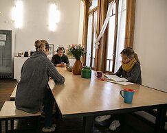 Bill & Bill San Telmo Hostel