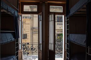 Bill & Bill San Telmo Hostel